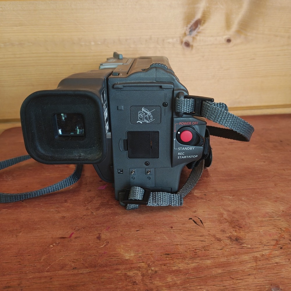 Samsung SCA14 Video8 Tape Video Camera Camcorder Untested As-is B1 - Picture 2 of 6